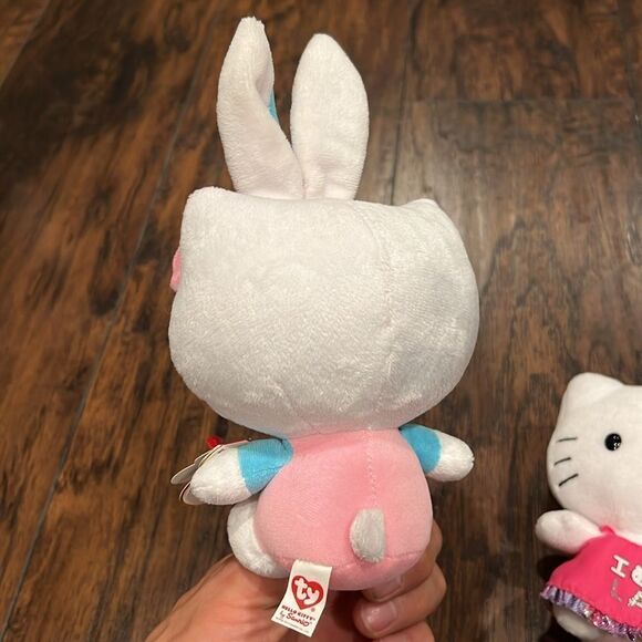 Ty Beanie Baby-HELLO KITTY I LOVE NY 6" Stuffed Plush NWT Mint and Easter bunny - Picture 5 of 10
